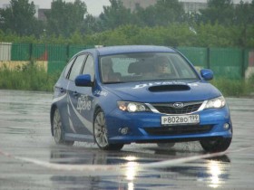 Subaru Impreza WRX:Автомобиль со спортивным характером